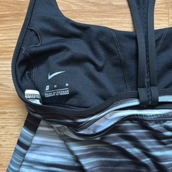 Nike Striped Racerback Swim Top - size M - Picture 4 of 8